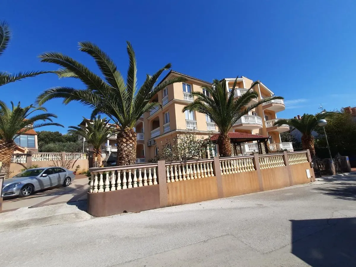 Apartments Canaria Póla Horvátország